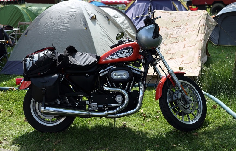 Harley-Davidson Sportster 883 auf dem Campingplatz auf Zeche Ewald harley_sportster_camping_2273.jpg
