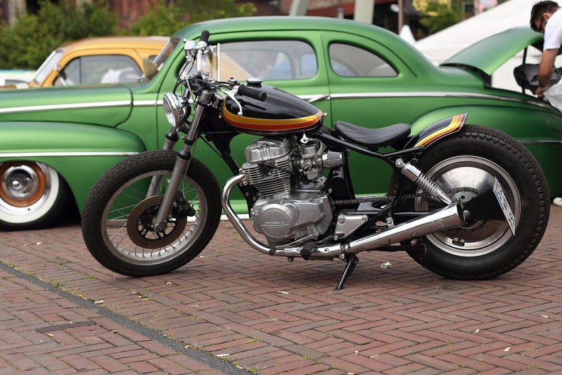 Honda Bobber mir kleinem Rundscheinwerfer,Mikuni Vergaser und kurzer Auspuffanlage honda_bobber_5388.jpg