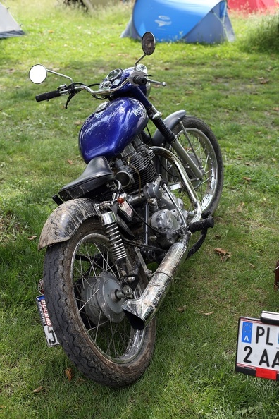 Royal Enfield Classic auf dem Campingplatz auf Zeche Ewald royal_enfield_camping_2282.jpg