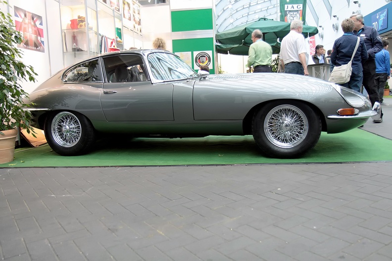 Jaguar E Type 