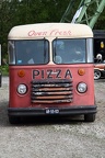 Pizzabote (495 visits) Pizzabote mit Olson Kurb Side Lieferwagen Pizzabote