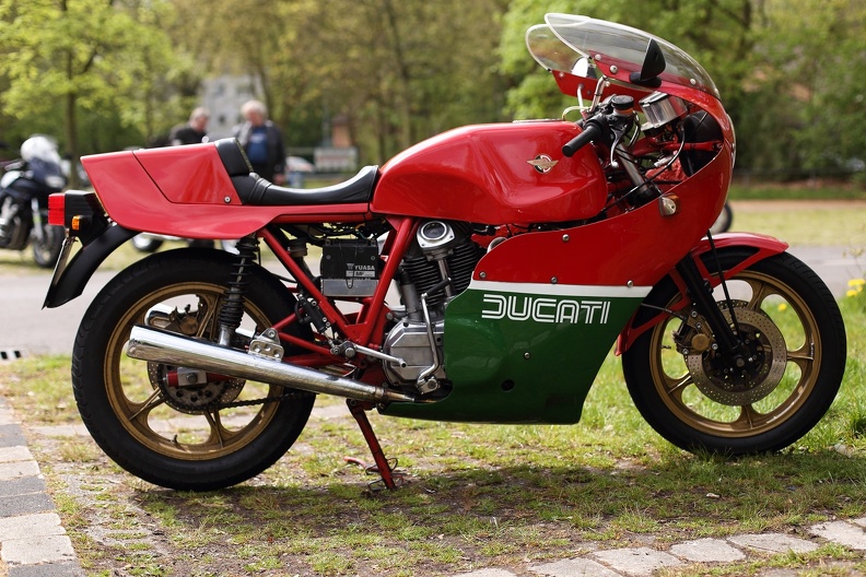 ducati_900r_4243.jpg