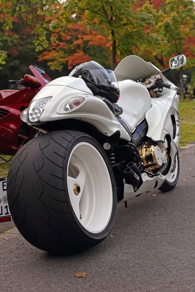 Suzuki Hayabusa mit 360/30 R15 Hinterradreifen hayabusa_hinterreifen_6526.jpg