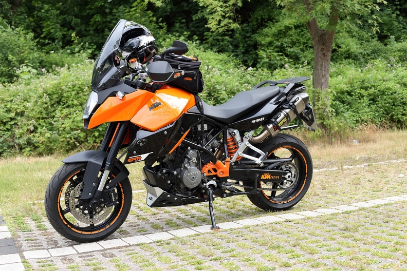 ktm_lc8_5516.jpg