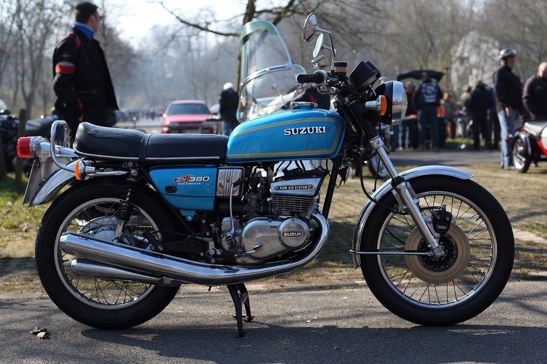 Suzuki GT 380