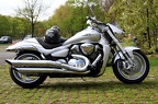 Suzuki Intruder