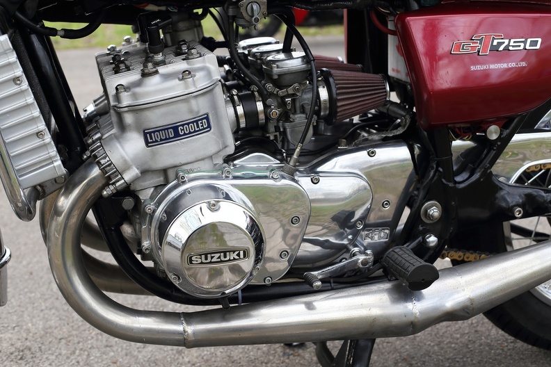 Suzuki GT 750 Motor