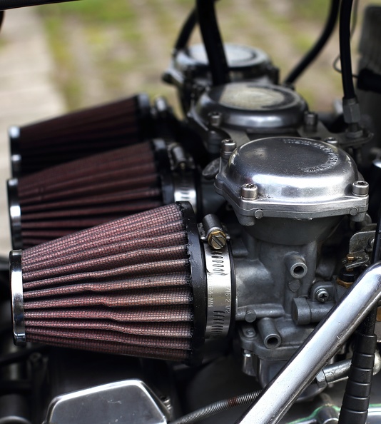 Mikuni Vergaser an eine Suzuki GT 750 suzuki_mikuni_vergaser_9467.jpg