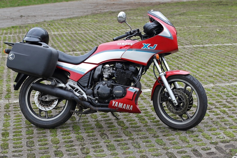 Die Yamaha XJ 600 wurde von 1984 bis 1990 gebaut und hatte sowohl sportliche Eigenschaften als auch große Alltagstauglichkeit,weshalb sie auch heuten noch beliebt ist yamaha_xy600_9445.jpg