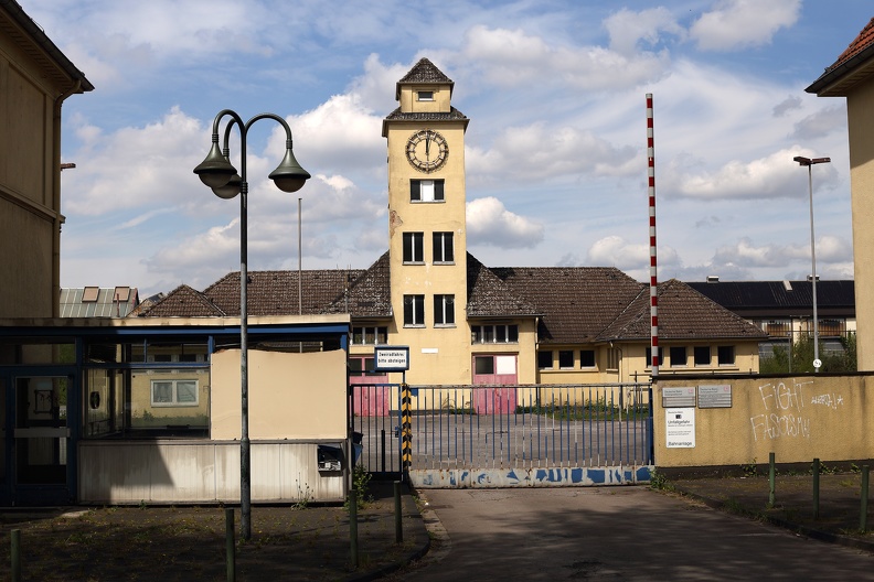 Das Ausbesserungswerk der DB in Wedau wurde 1914 eröffnet und 2004 stillgelegt,in den 1960er Jahren waren 2.000 Mitarbeiten beschäftigt db_ausbesserungswerk4295.jpg
