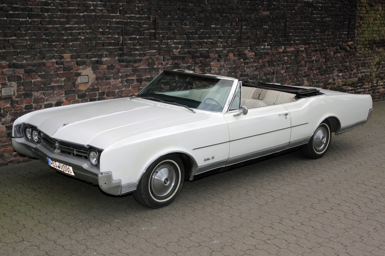 Oldsmobile Delta 88 Cabrio