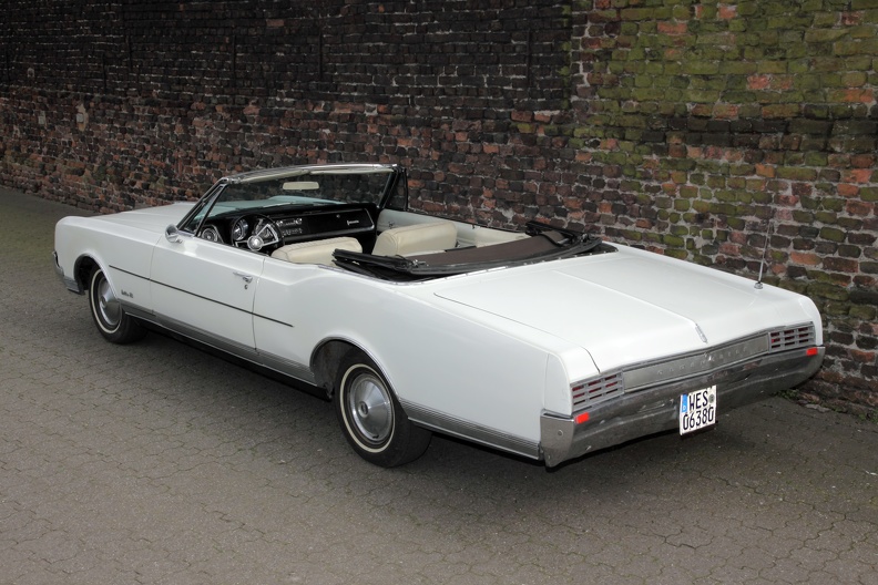 Oldsmobile Delta 88 Cabrio