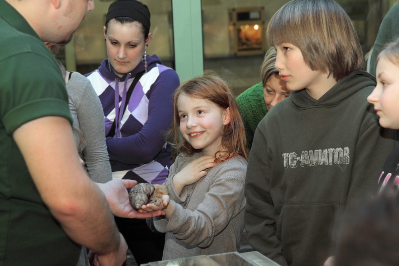 Mädchen und Schnecke