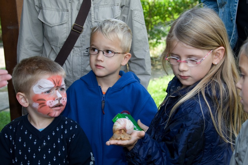 Herbstfest Tiergarten Kleve: Durch das halten der Achatschnecken lernen die Besucher ihre Vorbehalten abzubauen. kleve_5442.jpg