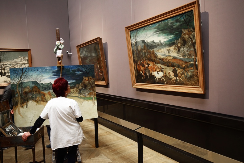 Malerin interpretiert ein Gemälde von Pieter Bruegel d.Ä. im Kunsthistorischen Museum khm_malerin_1219.jpg