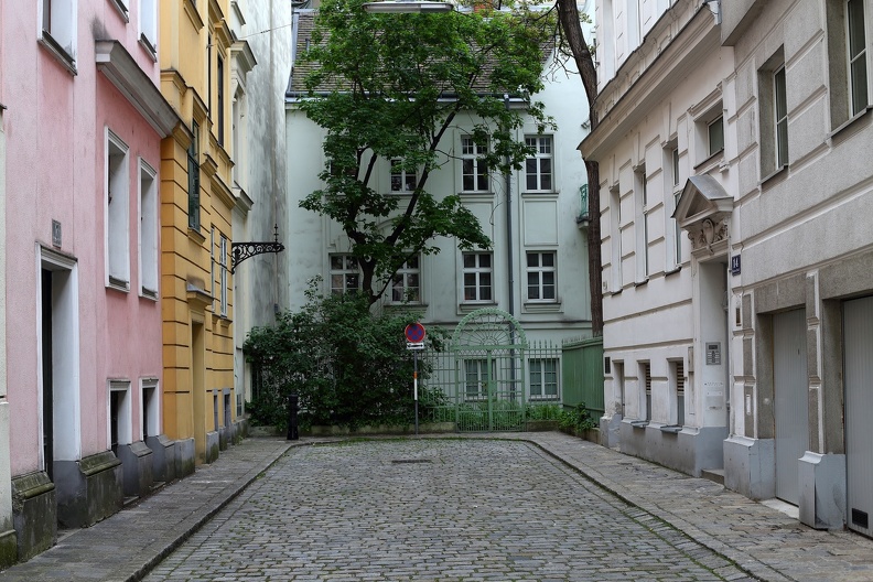 Bunte Häuser Rother Hof roter_hof_josefstadt_1359.jpg