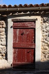 La Porte 2 (2660 visits) Fällt die Sonne auf die alte Tür, sieht sie gleich um einiges freundlicher aus. La Porte 2