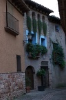 Mediterrane Fenster (3670 visits) Enge Gasse mit bunten Fenstern, wie viele andere Dörfer in Spanien leidet Alquezar unter der Landfl... Mediterrane Fenster