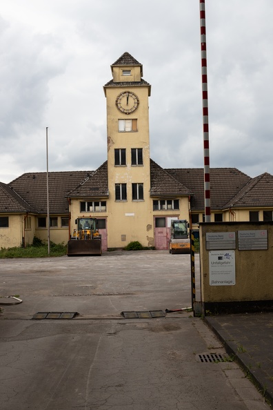 Haupttor des Bahngeländes in Duisburg-Wedau db_wedau_3844.jpg
