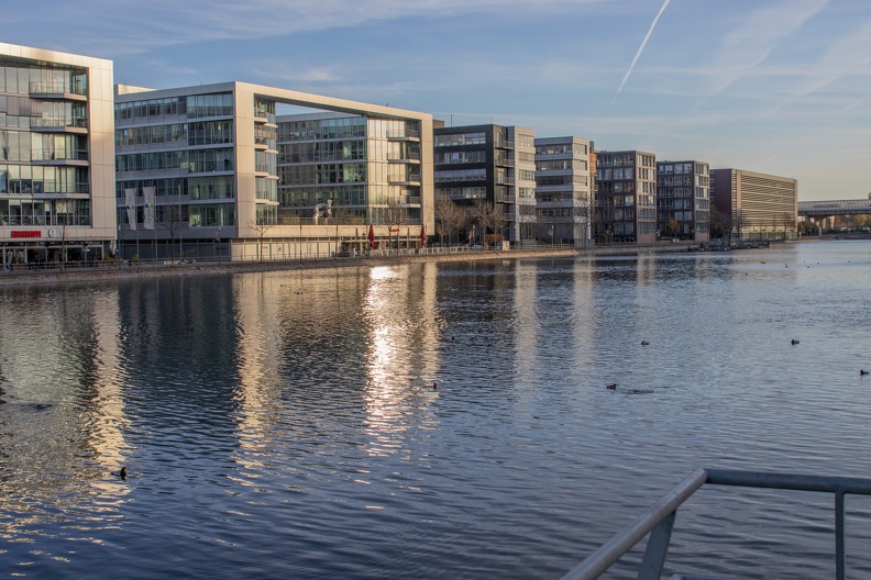 Innenhafen West kurz nach Sonneaufgang innenhafen_morgens_6759.jpg