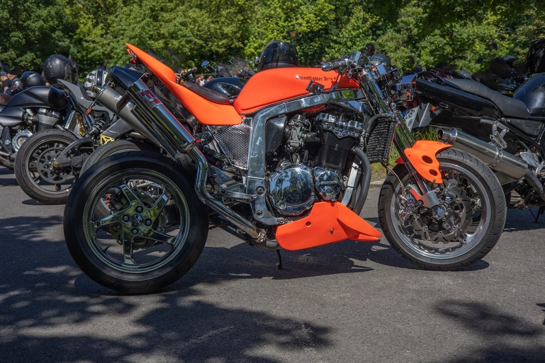 suzuki_streetfighter_orange_6931.jpg