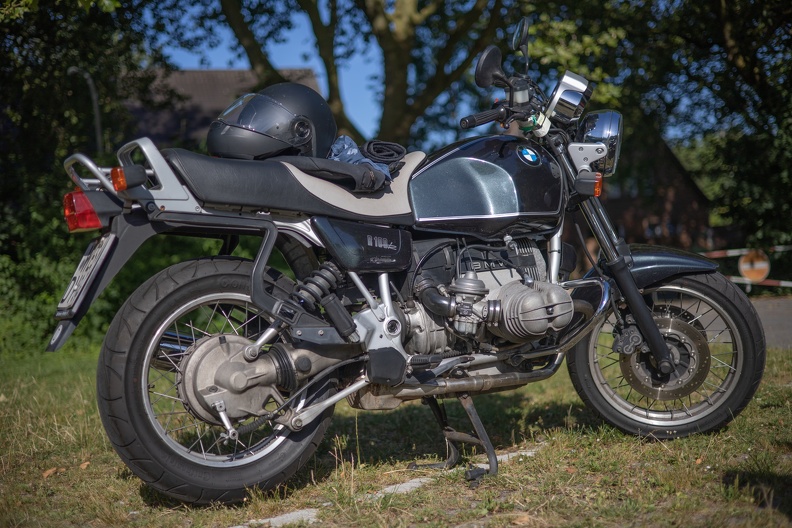 BMW R100R mit typischen 40er Bing Vergasern bmw_r100r_2040.jpg