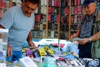 Der Handyman (279 visits) Ein türkischstämmiger Händler bietet als einer der wenigen Neuware auf dem Trödelmarkt in Duisbu... Der Handyman
