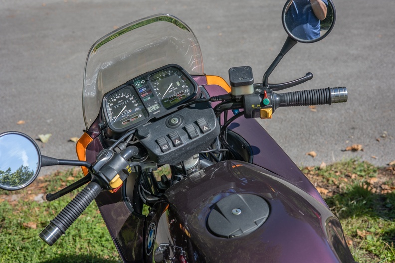 Cockpit BMW K75 S mit kleiner Halbschalenverkleidung bmw_k75s_cockpit_2201.jpg