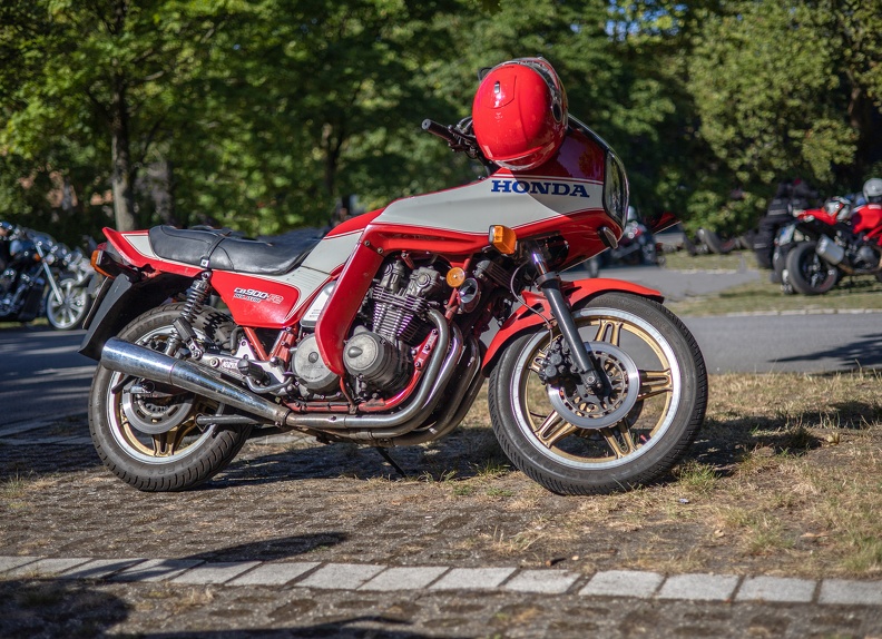 Honda CB900 